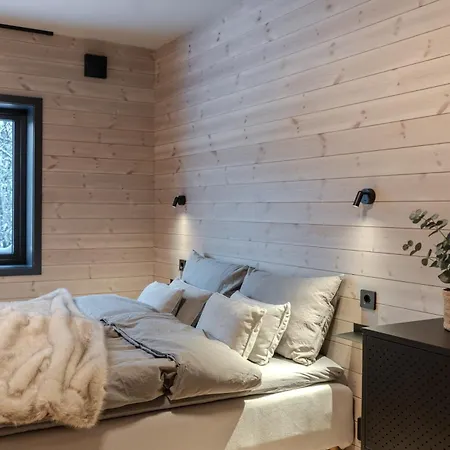 Staying 7 * Тромсё